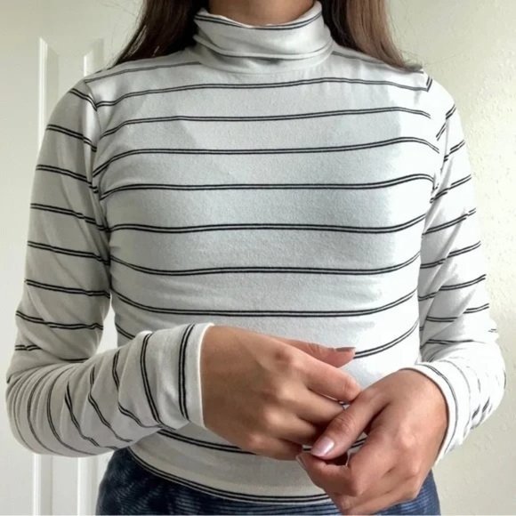 Garage Tops - GARAGE 95% Cotton Cropped Cream Turtleneck w/Black Pinstripes Long Sleeve Size L
